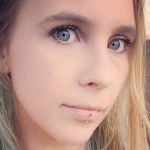 Meet your Posher, Carol-anne